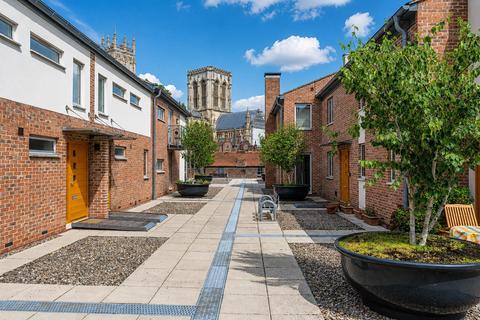 2 bedroom apartment for sale, Stonegate Court, Blake Street, York