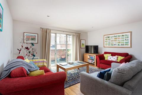 2 bedroom apartment for sale, Stonegate Court, Blake Street, York