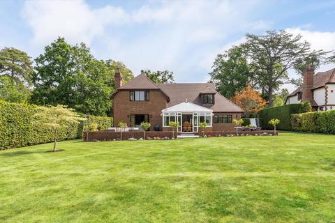 5 bedroom detached house for sale, Norrels Drive, East Horsley, Leatherhead, Surrey KT24