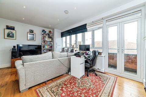 1 bedroom flat for sale, Lime Tree Way, Chineham, Basingstoke