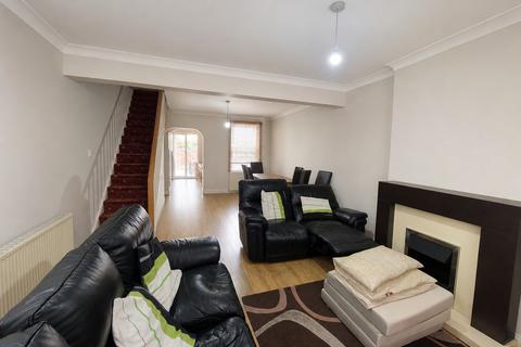 2 bedroom terraced house for sale, Belmont Road, Harrow