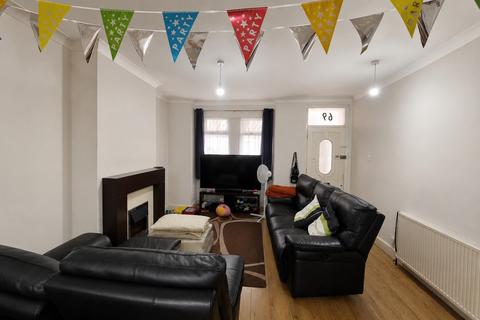 2 bedroom terraced house for sale, Belmont Road, Harrow