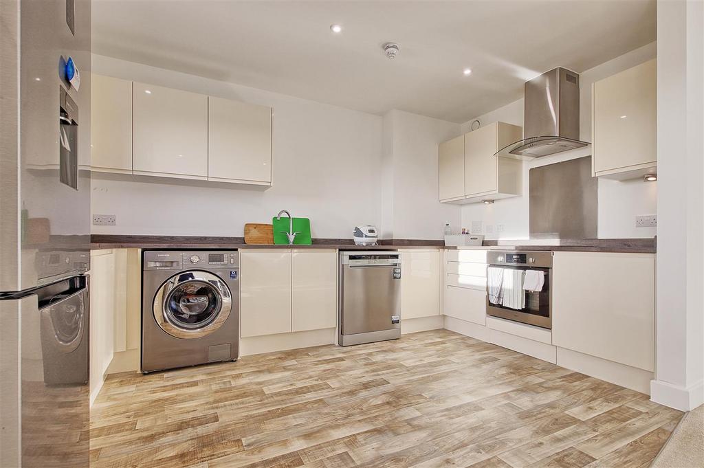 Apartment in Cambridge - View 3