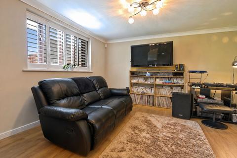 1 bedroom apartment for sale, Robinia Close, Basildon SS15