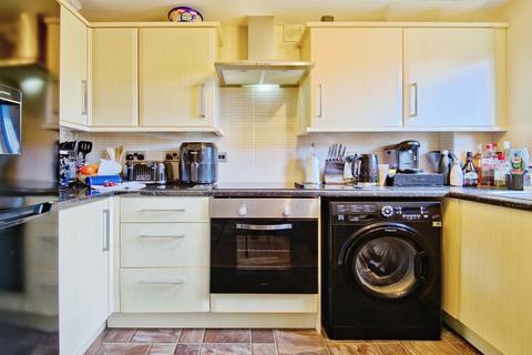1 bedroom apartment for sale, Robinia Close, Basildon SS15