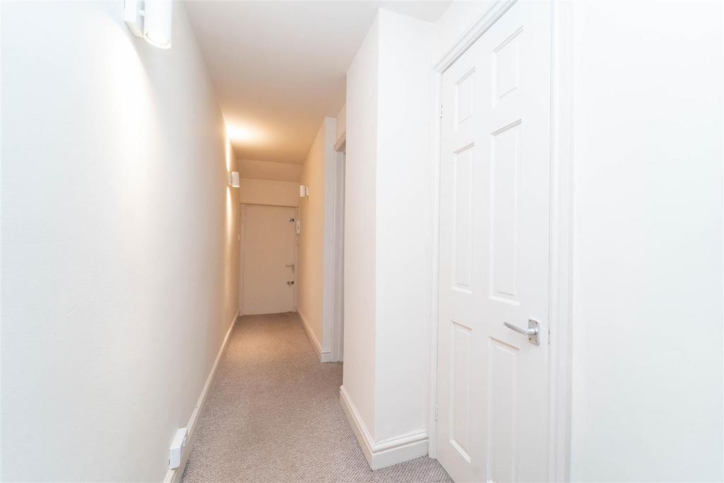 Apartment in Manchester - View 5