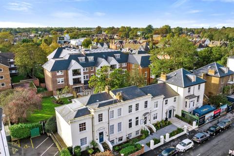 2 bedroom apartment for sale, Gregory House, Hampton Wick
