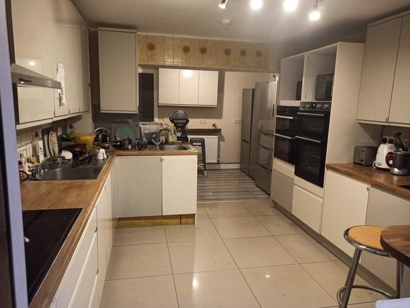 House in Ilford - View 4