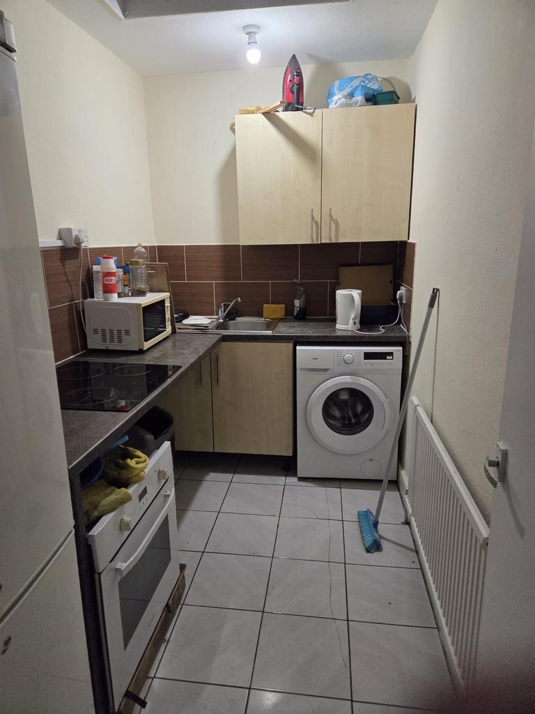 House in London - View 4