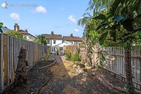 2 bedroom semi-detached house for sale, Sandy Lane North, Wallington
