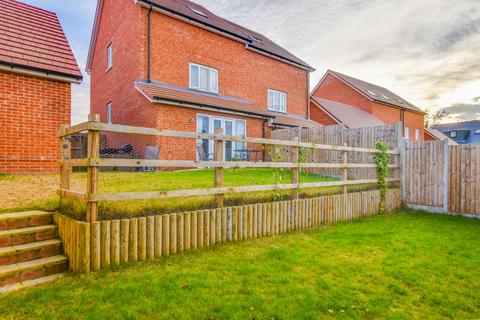 4 bedroom semi-detached house for sale, Seversend Drive, Saffron Walden
