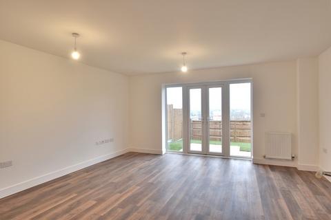 4 bedroom semi-detached house for sale, Seversend Drive, Saffron Walden
