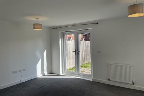 3 bedroom semi-detached house to rent, Golborne, Warrington WA3