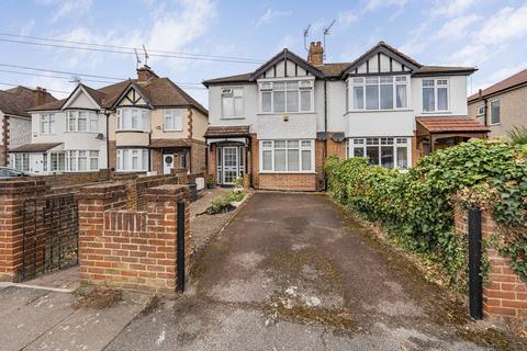 3 bedroom semi-detached house to rent, Ferrers Avenue, West Drayton UB7