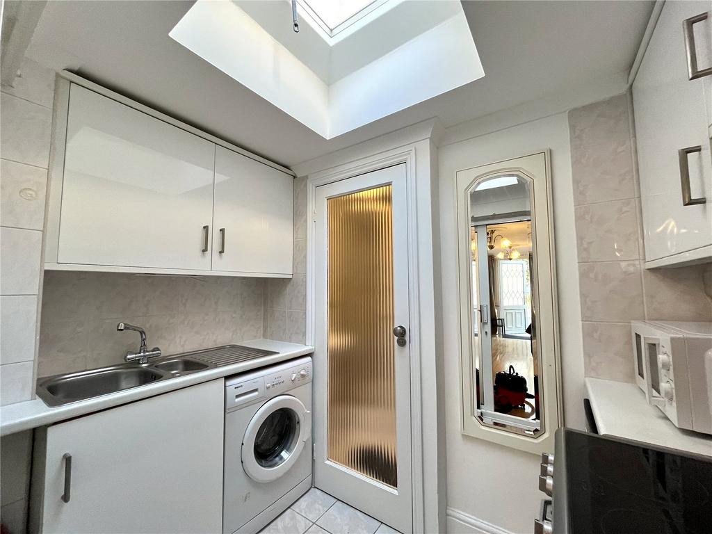 Apartment in London - View 3