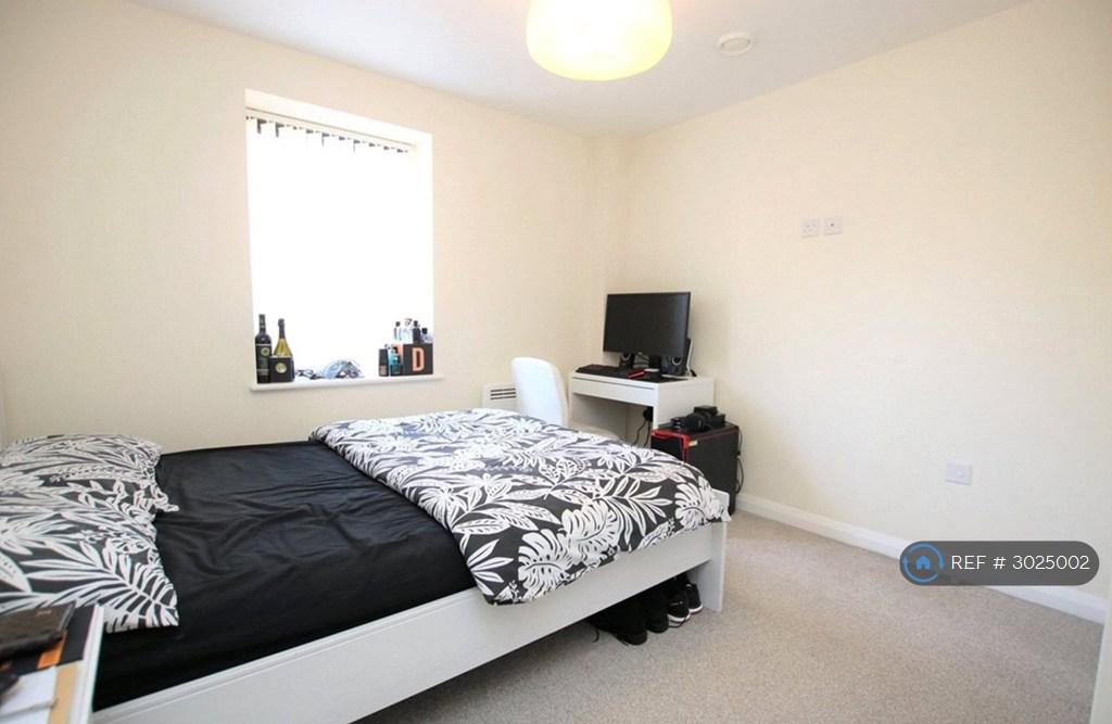 Apartment in Reading - More