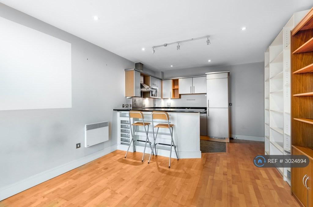Apartment in London - View 3