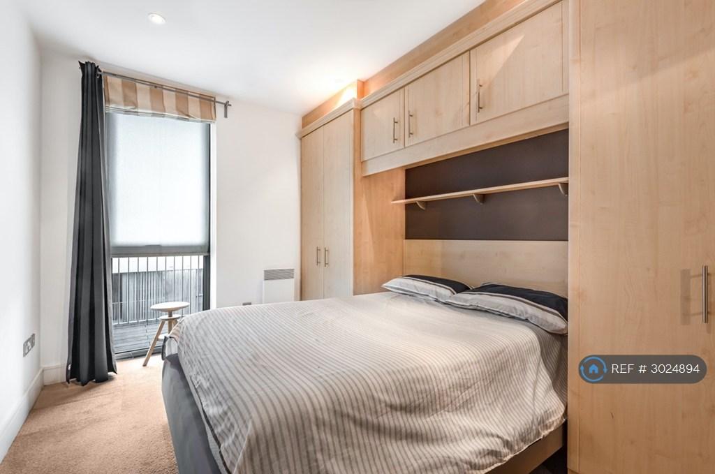 Apartment in London - View 5
