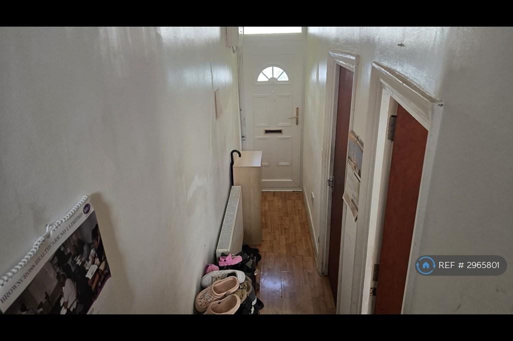 House in London - View 3