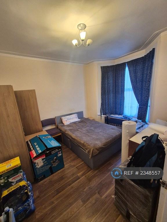 House in London - View 4
