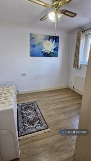 1 bedroom in a house share to rent, Fontwell Drive, Milton Keynes, MK3