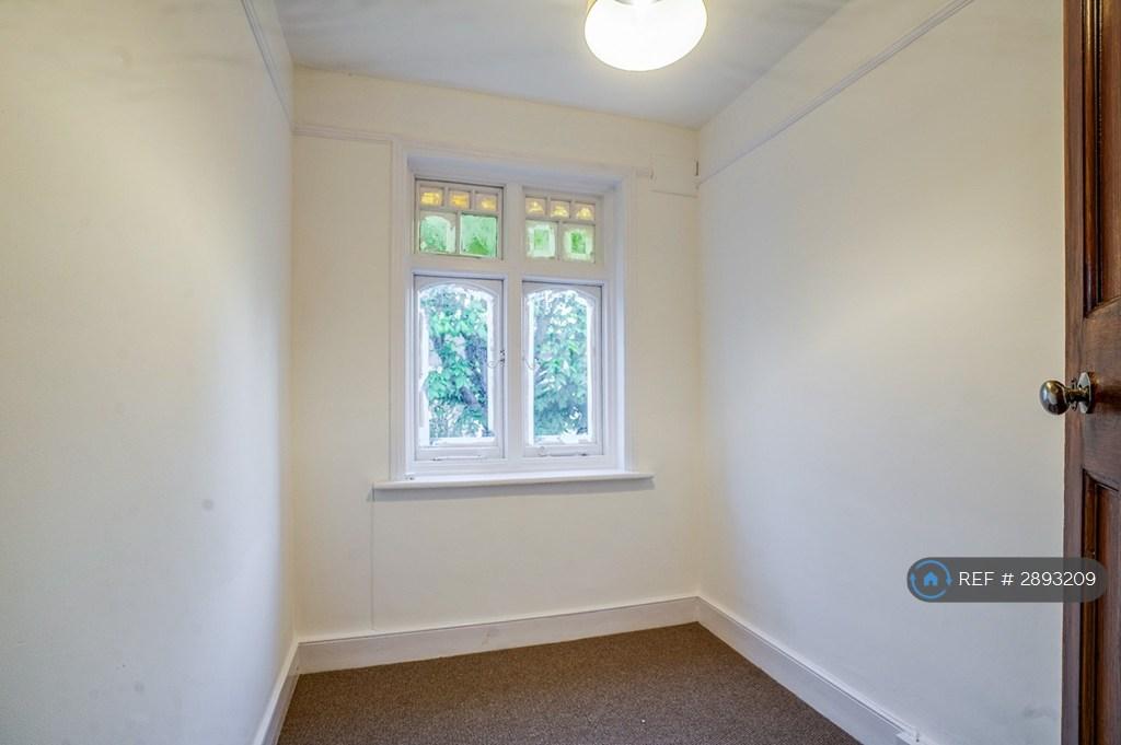 House in Ilford - More
