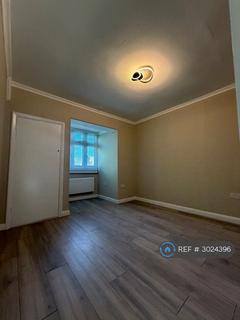 2 bedroom flat to rent, Marlborough House, London, N4