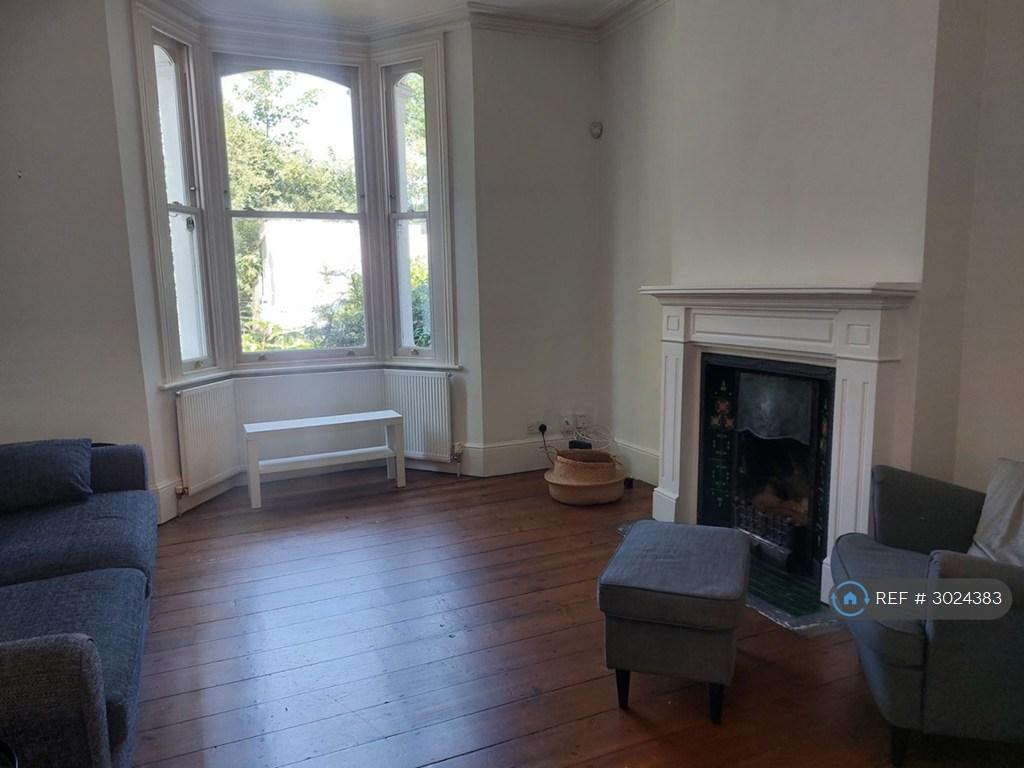 House in London - View 4