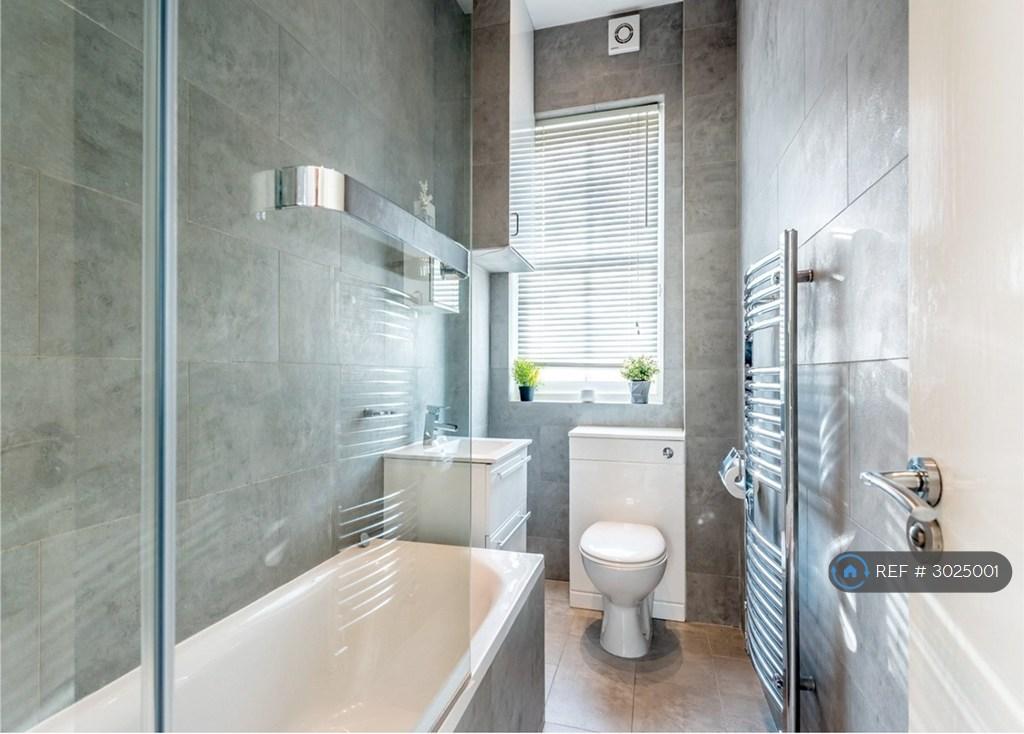 Apartment in London - View 3
