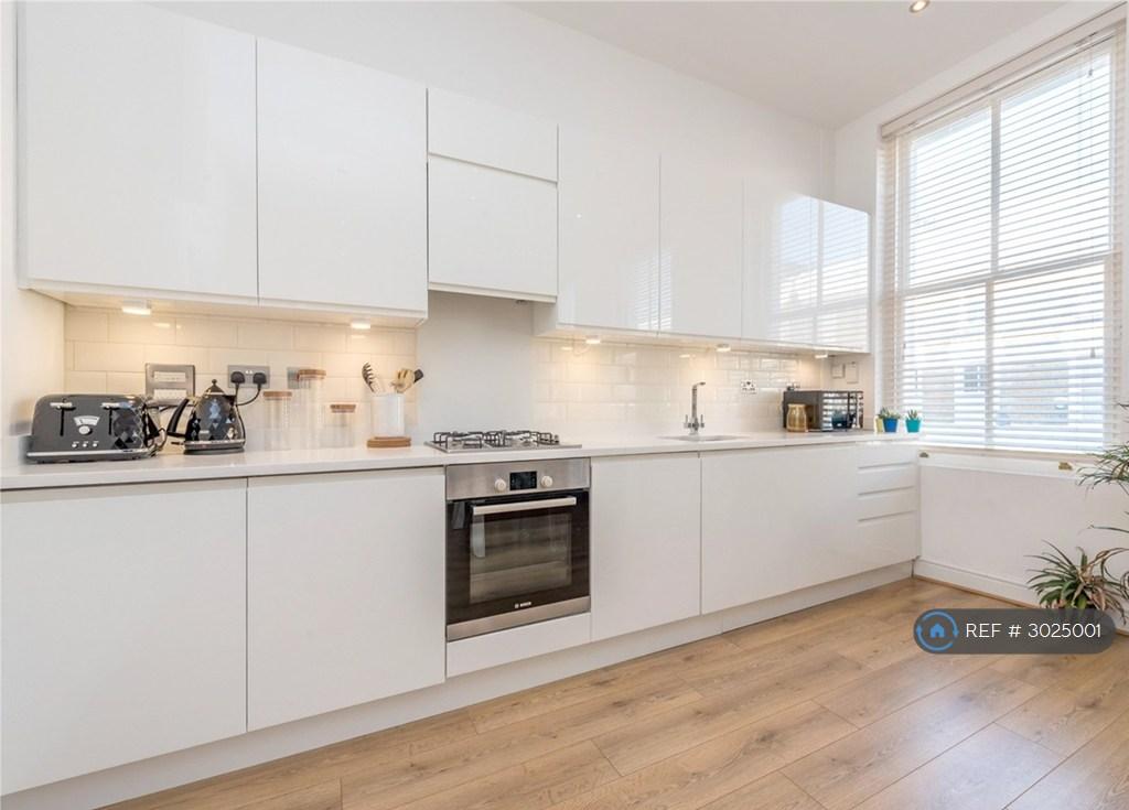 Apartment in London - View 4