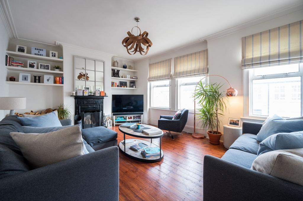 Apartment in London - View 3