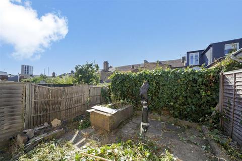 undefined, Holberton Gardens, College Park, London