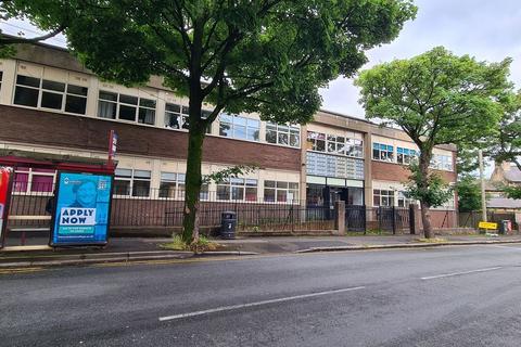 undefined, Broad Lane, Huddersfield
