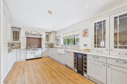 3 bedroom chalet for sale, Tadorne Road, Tadworth
