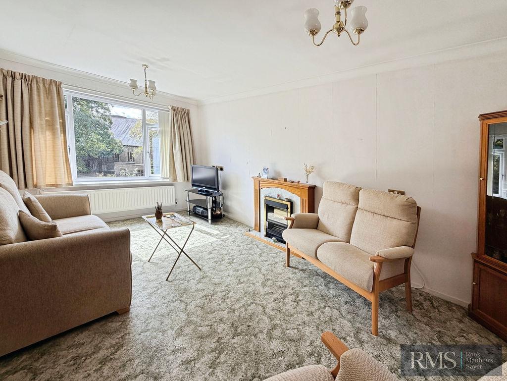 Apartment in Newcastle Upon Tyne - View 3