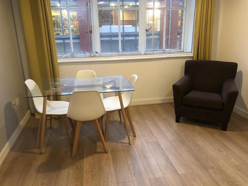 Apartment in Manchester - View 3