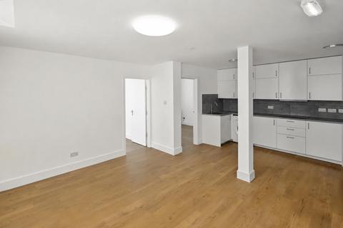 2 bedroom apartment to rent, Salisbury Street, Semilong, NN2
