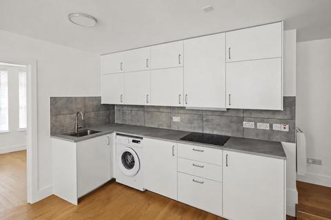 2 bedroom apartment to rent, Salisbury Street, Semilong, NN2
