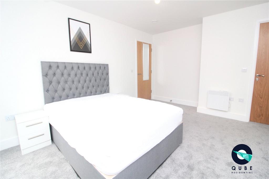 Apartment in Salford - View 4