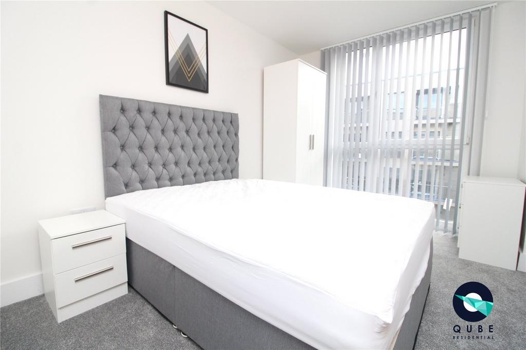 Apartment in Salford - More