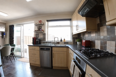 3 bedroom semi-detached house for sale, St. Edmunds Drive, Stanmore HA7