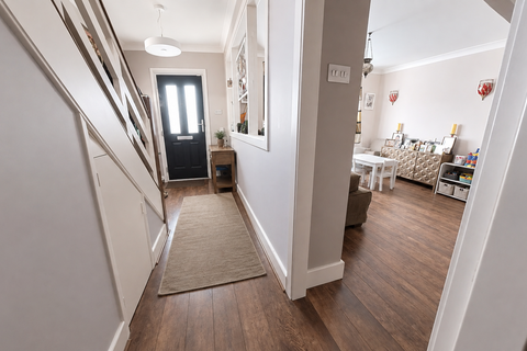 3 bedroom semi-detached house for sale, St. Edmunds Drive, Stanmore HA7