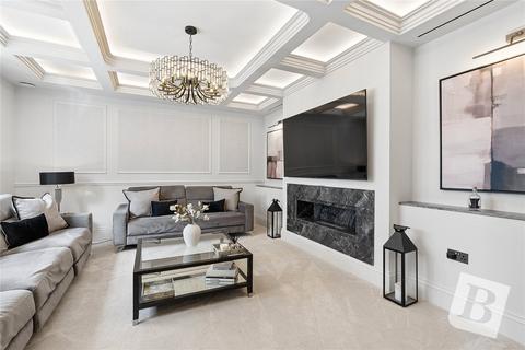 5 bedroom detached house for sale, Park Avenue, Hutton, Brentwood, Essex, CM13