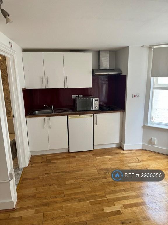 Apartment in West Ealing