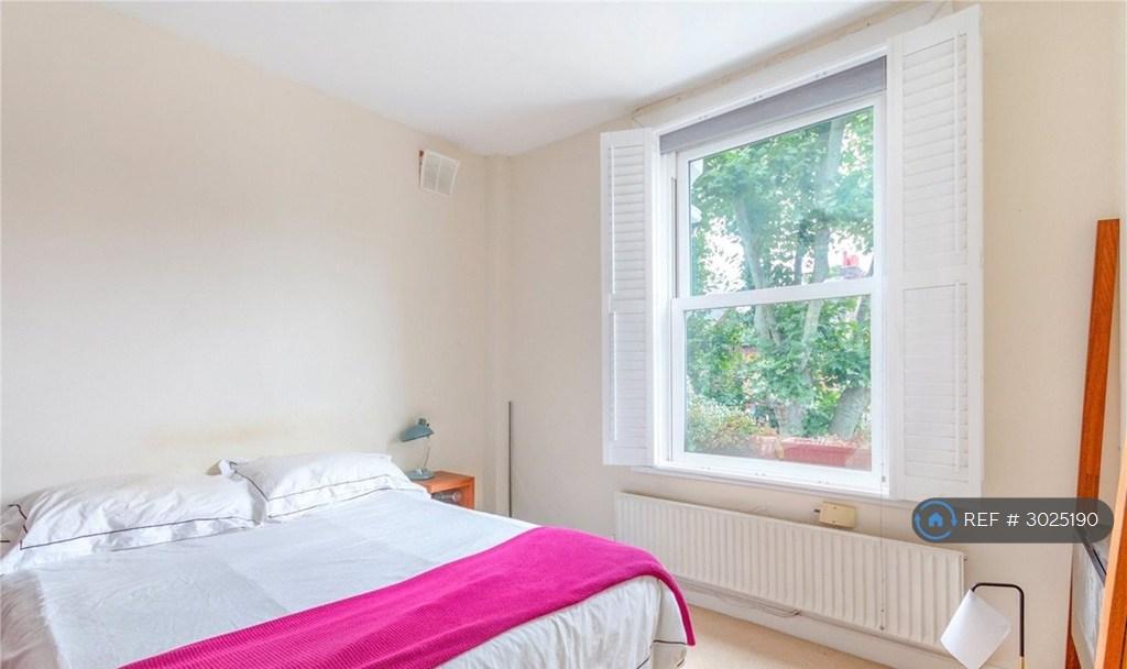 Apartment in London - View 2