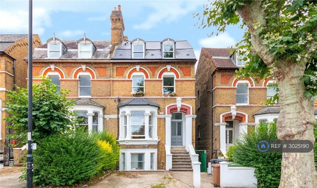 Apartment in London - View 3