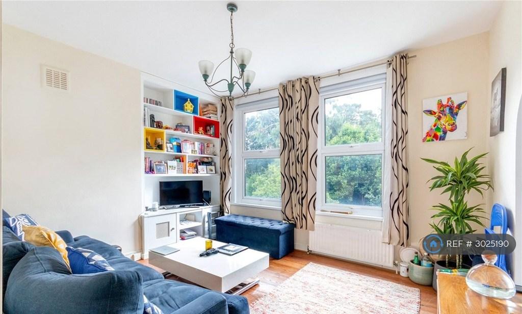 Apartment in London - More