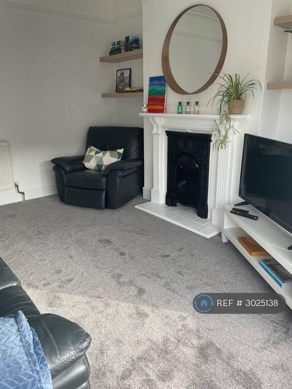 Apartment in Mitcham - View 4