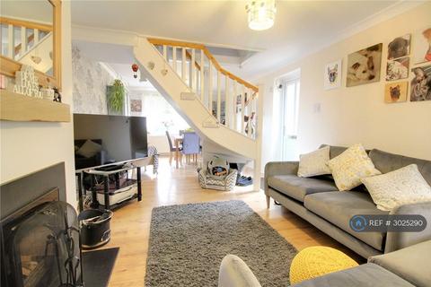 2 bed terraced house for rent in Marrowbrook Lane, Farnborough, GU14
