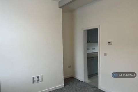 2 bedroom terraced house to rent, Norman Street, Middleton, Manchester, M24
